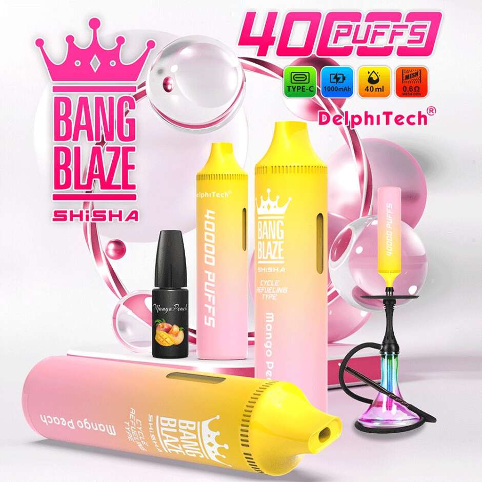 Immagine promozionale per Bang Blaze Shisha che presenta dispositivi per lo svapo colorati, una bottiglia di liquido per lo svapo al gusto di mango e pesca e un moderno narghilè, evidenziando caratteristiche come 40.000 tiri, batteria da 1000 mAh, capacità di 40 ml e bobina a rete.